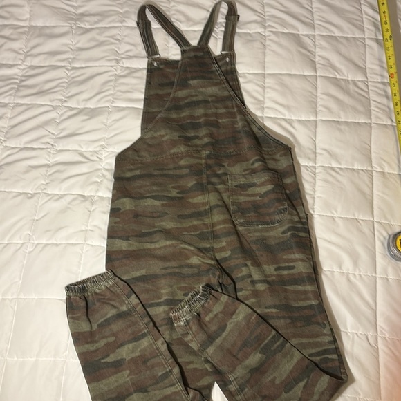 Wallflower Camouflage Overalls with Drawstring size Jr. L - Picture 9 of 11
